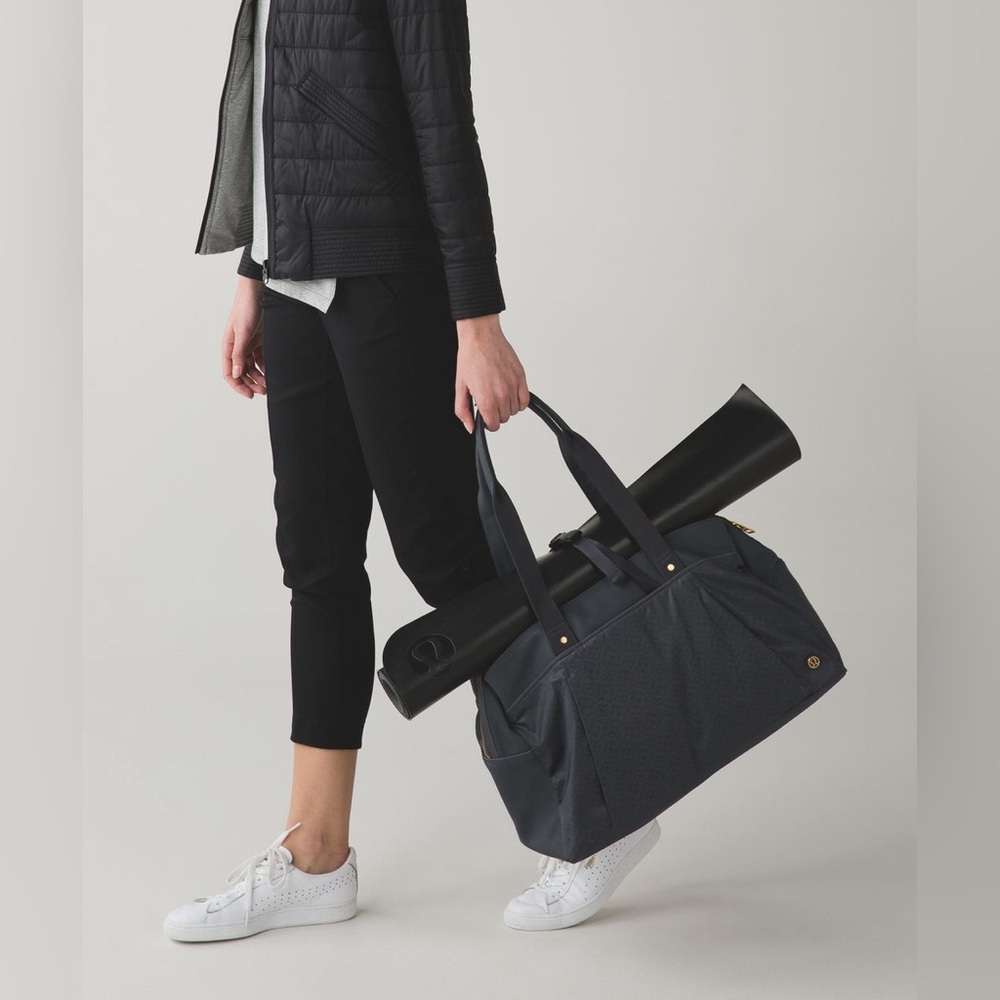 Lululemon Urban Om the Day Bag with Fuchsia Lining